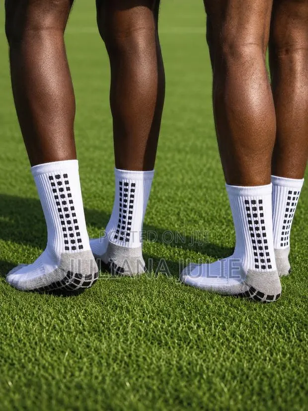 Original Grip Socks for Training at Cool Price · Photo 1