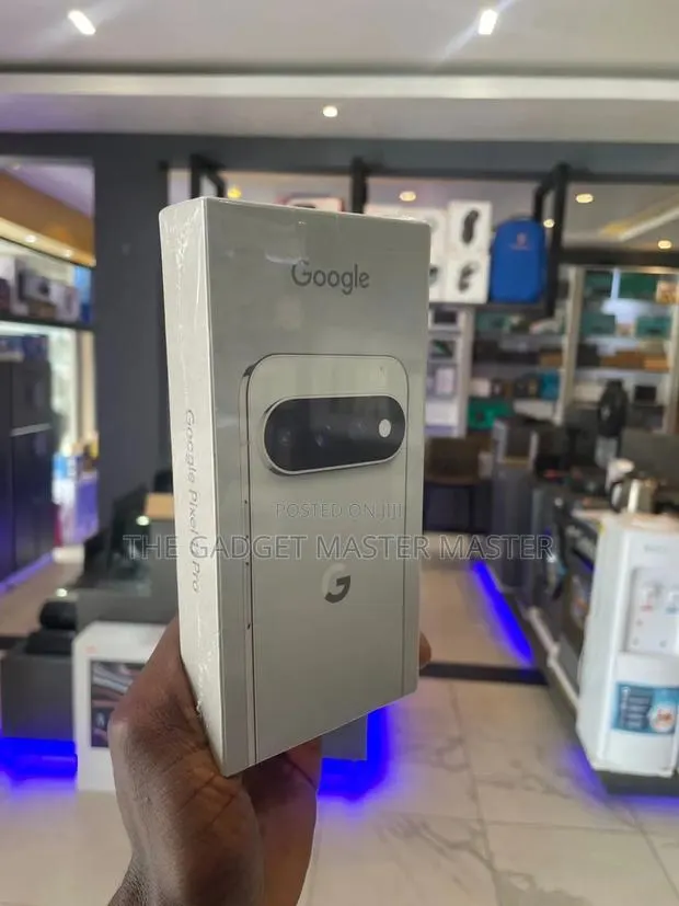 New Google Pixel 11 Pro 256 GB · Photo 1