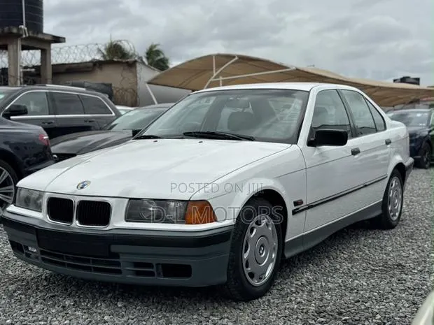 BMW 316i 1995 White · Photo 1