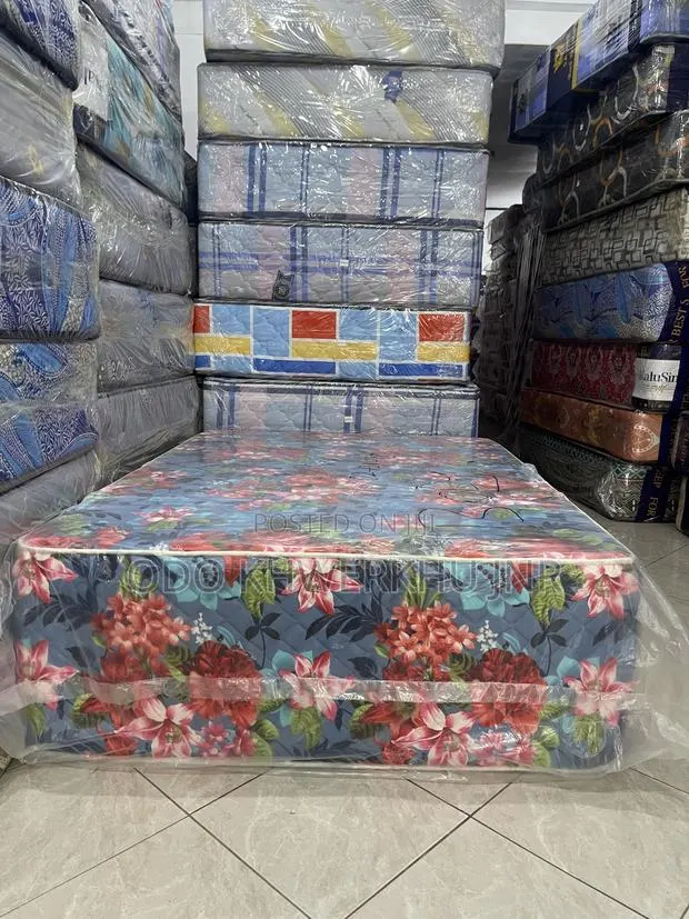 20inches Double Latex Foam Mattress · Photo 1