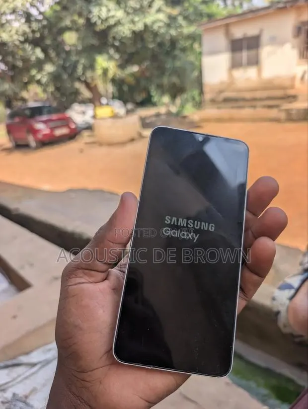 Samsung Galaxy A05 64 GB White · Photo 1