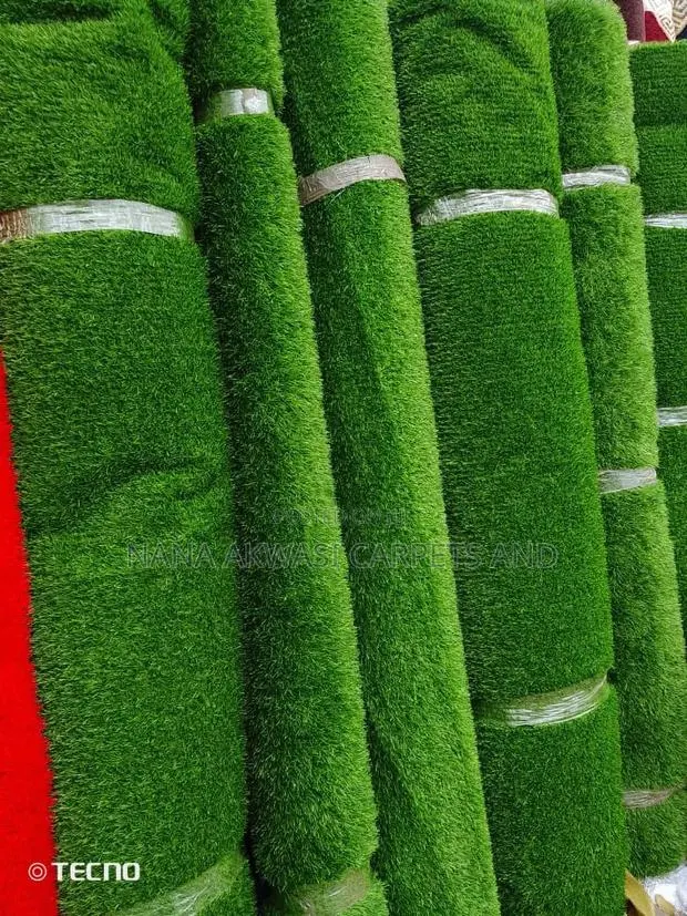 Quality Grass Carpet · Photo 1