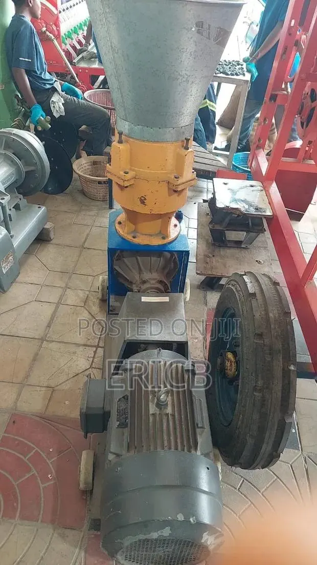 Pelletising Machine for Poultry · Photo 1