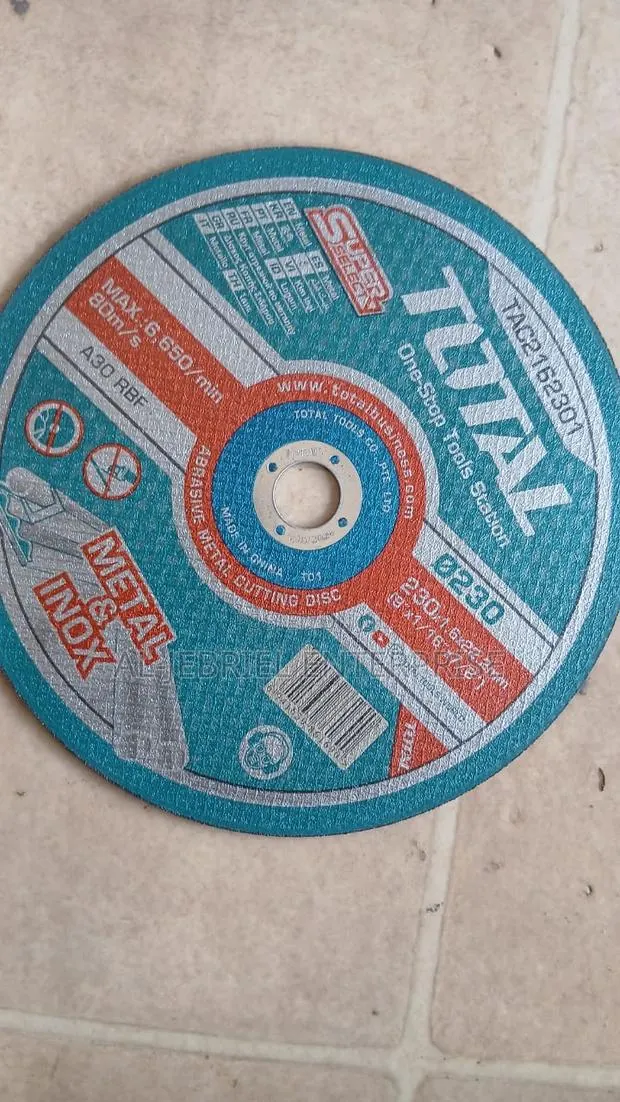 Total 9” Cutting Disc for Metal · Photo 1