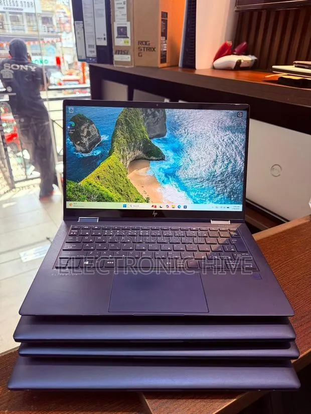 Laptop HP Elite Dragonfly x360 8th Gen 8GB Intel Core i5 SSD 256GB · Photo 1
