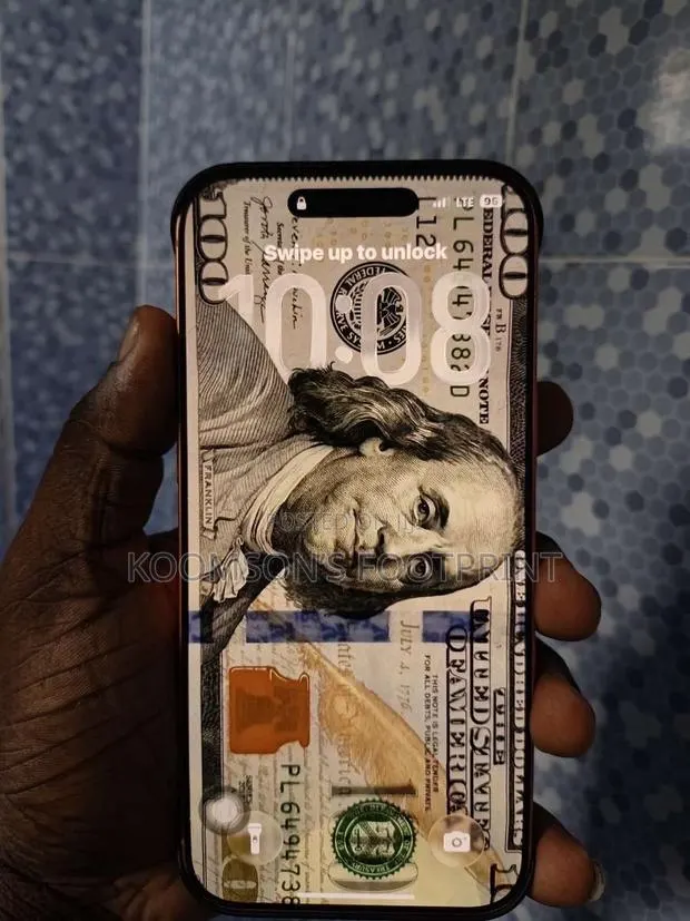Apple iPhone 17 Pro Max 256 GB Orange · Photo 1