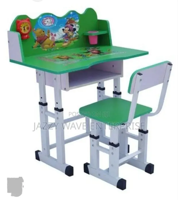 Kids Table And Chair · Photo 1