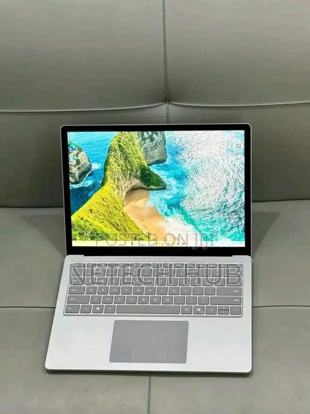 New Laptop Microsoft Surface Laptop 16GB Intel Core i5 SSD 512GB · Photo 1