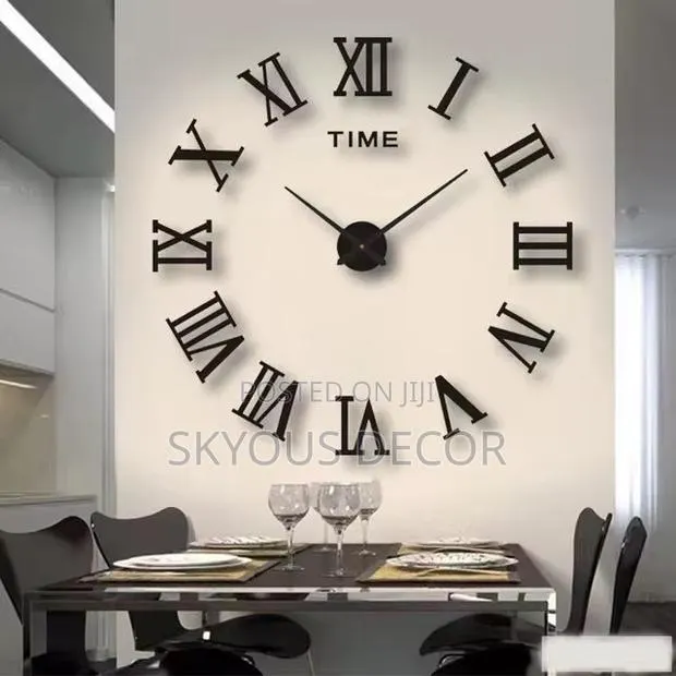 3d Roman Numeral Wall Acrylic Clock · Photo 1