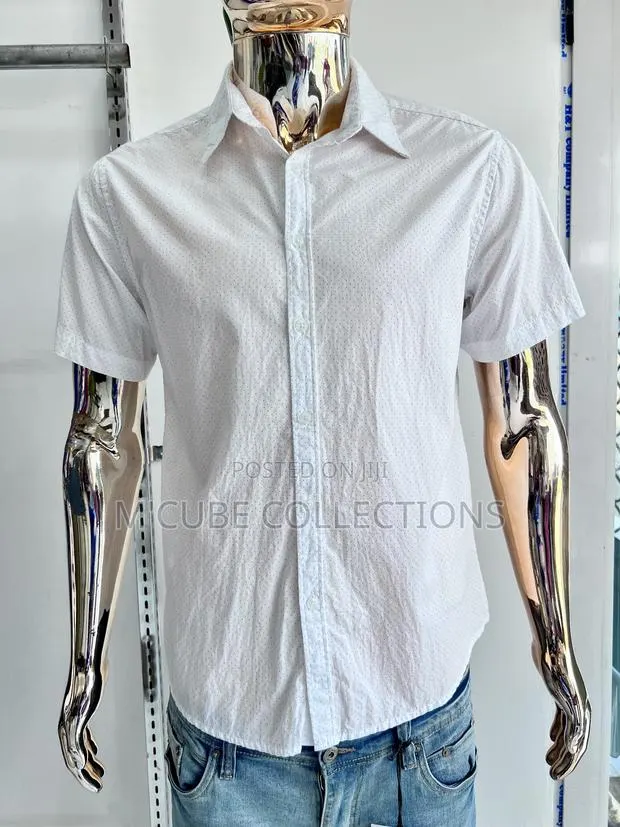 Classic White Short-Sleeve Dress Shirt · Photo 1