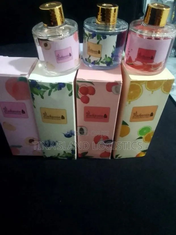 Reed Diffusers/ Room Fragrance · Photo 1