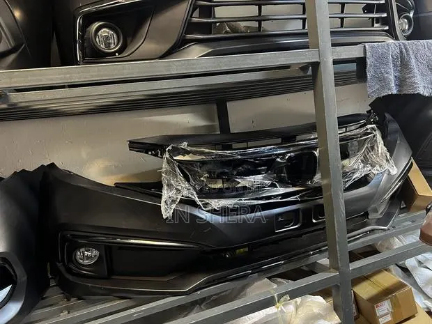 Honda Civic Front Complete Bumper 2019 2020 2021 · Photo 1