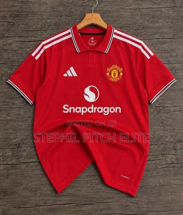 Manchester United 2026/27 Home Jersey · Photo 1