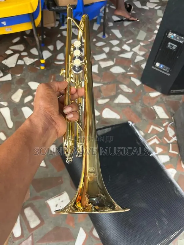Gold Trumpet Available · Photo 1