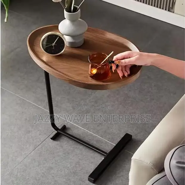 Coffee Table / Bedside Table · Photo 1