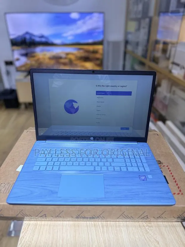 New Laptop HP 15 4GB Intel SSD 256GB · Photo 1