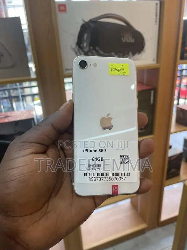 Apple iPhone SE (2022) 64 GB White · Photo 1