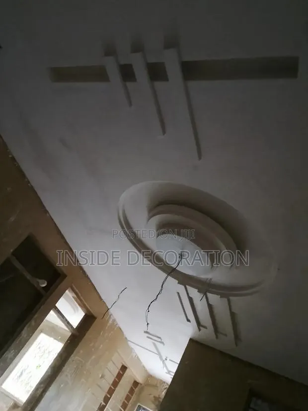 P.o.p Ceiling · Photo 1