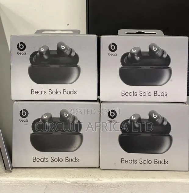 Beats Solo Buds · Photo 1