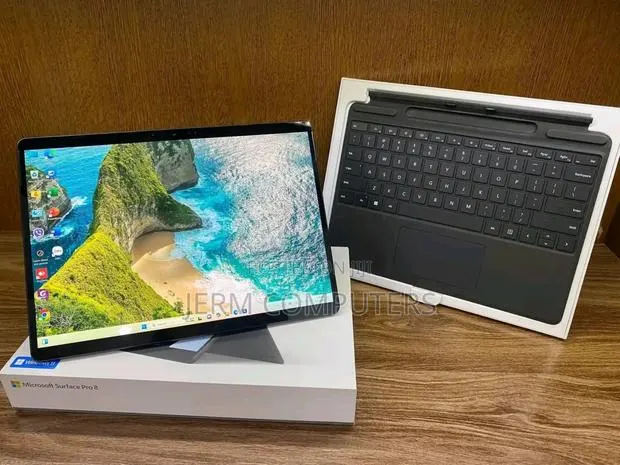 New Laptop Microsoft Surface Pro 8 16GB Intel Core i7 SSD 1T · Photo 1