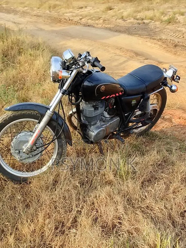 Yamaha Scrambler 2000 Black · Photo 1