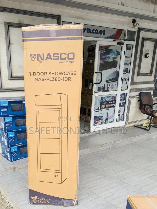 Valuable Fast Nasco NAS-FL360-1DR 298-Liter Single-Door Display · Photo 1