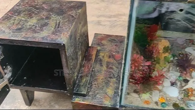 5ft+ Aquarium Tv Stand With 3 Free Fishes Feed · Photo 7