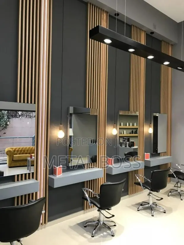 Baber Shop Set Up · Photo 1