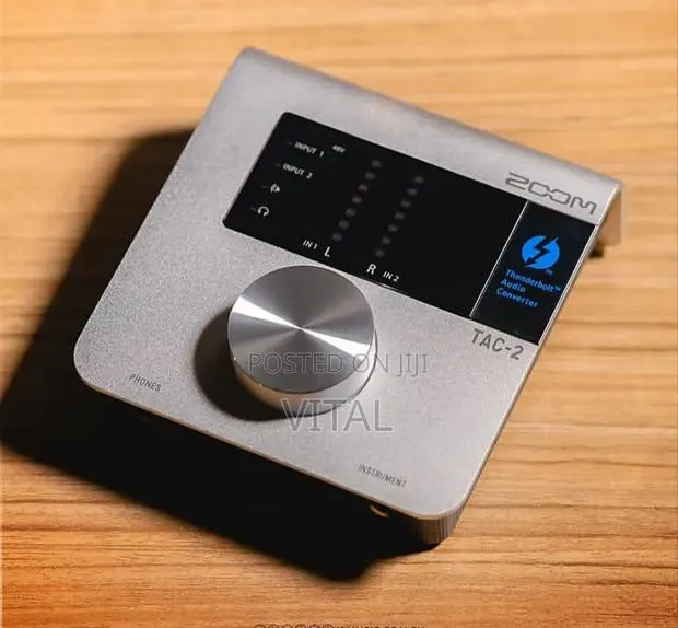 Zoom Tac-2 Thunderbolt Sound Card · Photo 1