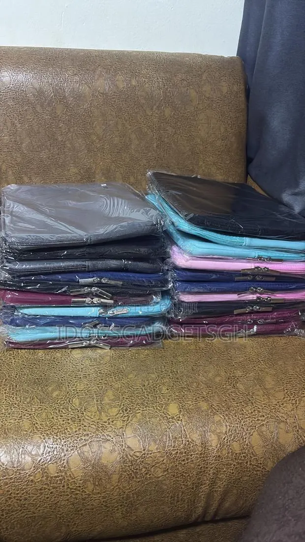 Laptop Bags · Photo 1