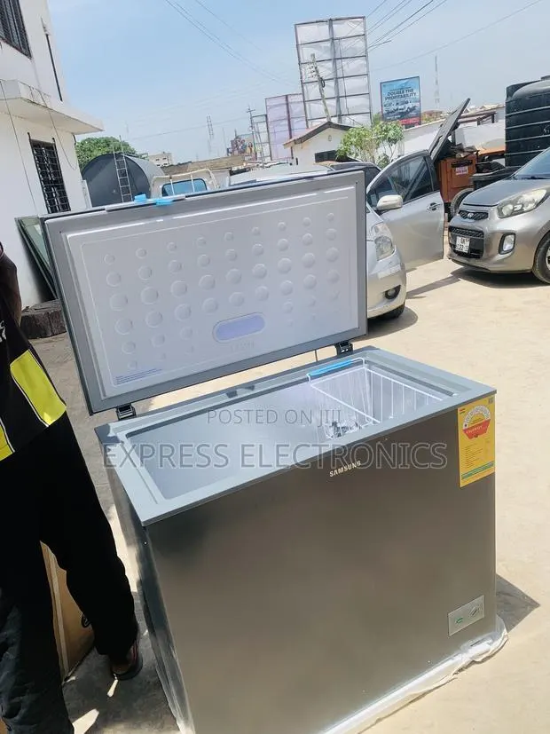 Quality Chest Freezer 19 Single Door Fridge Samsung · Photo 1