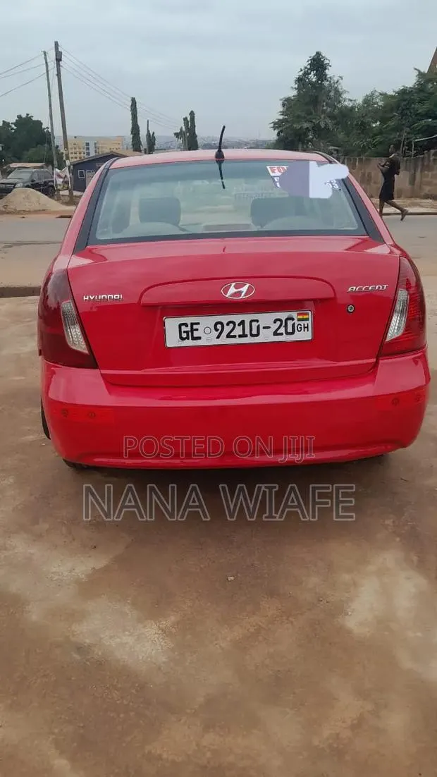 Hyundai Accent 2008 Red · Photo 1