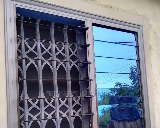 A6 Series 5 Louver Window · Photo 1