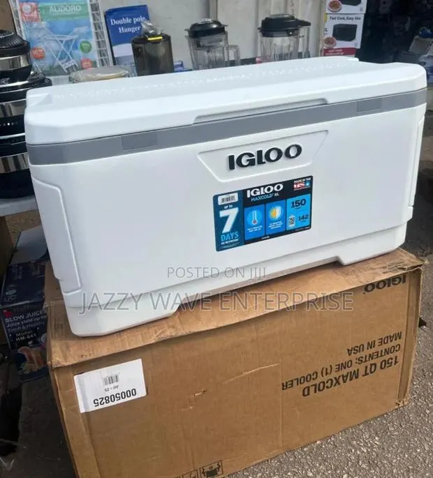 142l Igloo Ice Chest · Photo 1