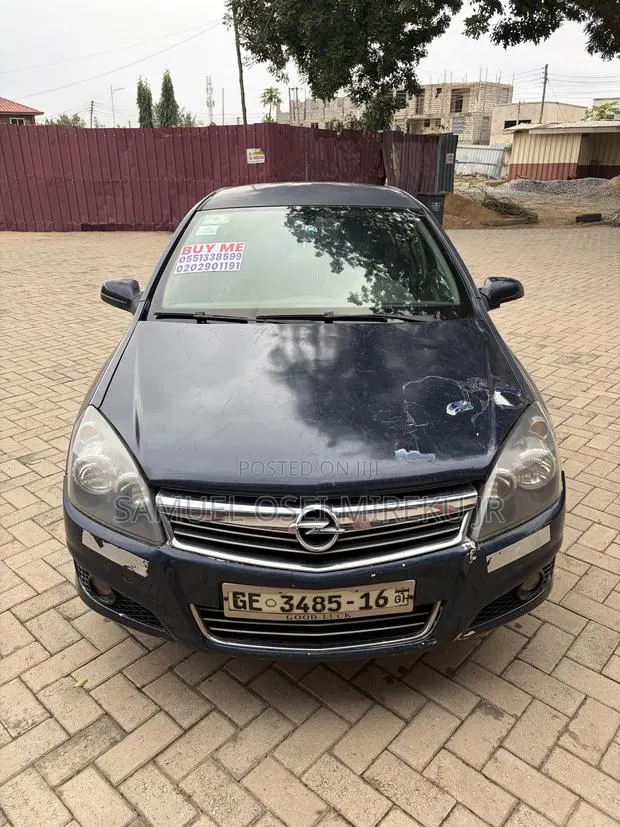 Opel Astra 2016 Blue · Photo 1