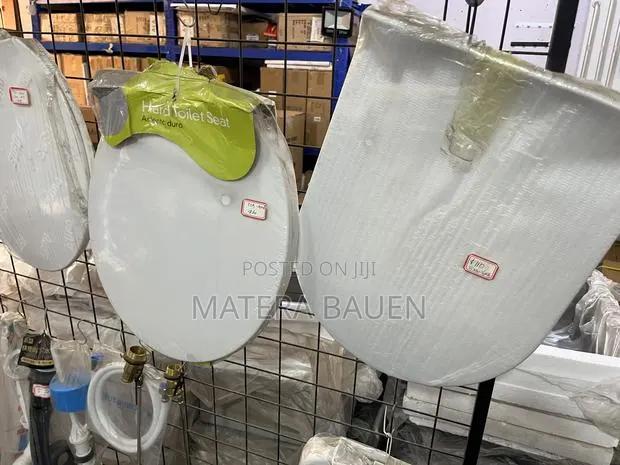 Toilet Seat Cover for Slim Tank Wc · Photo 1