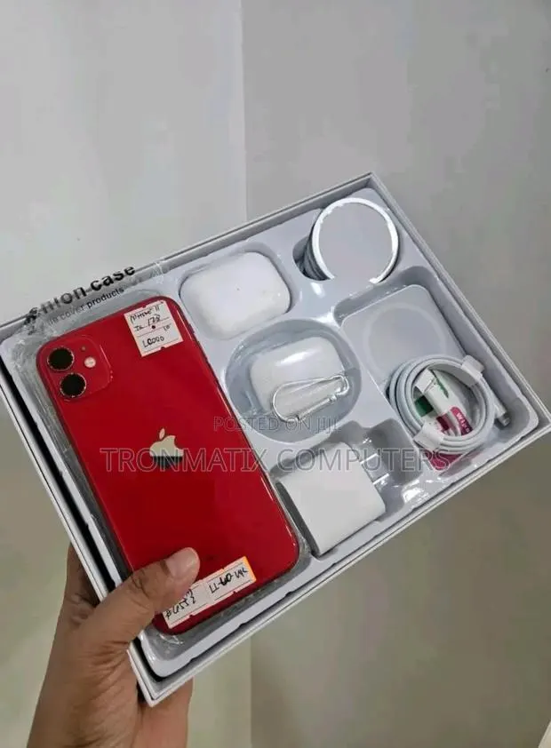 Apple iPhone 11 256 GB Red · Photo 1