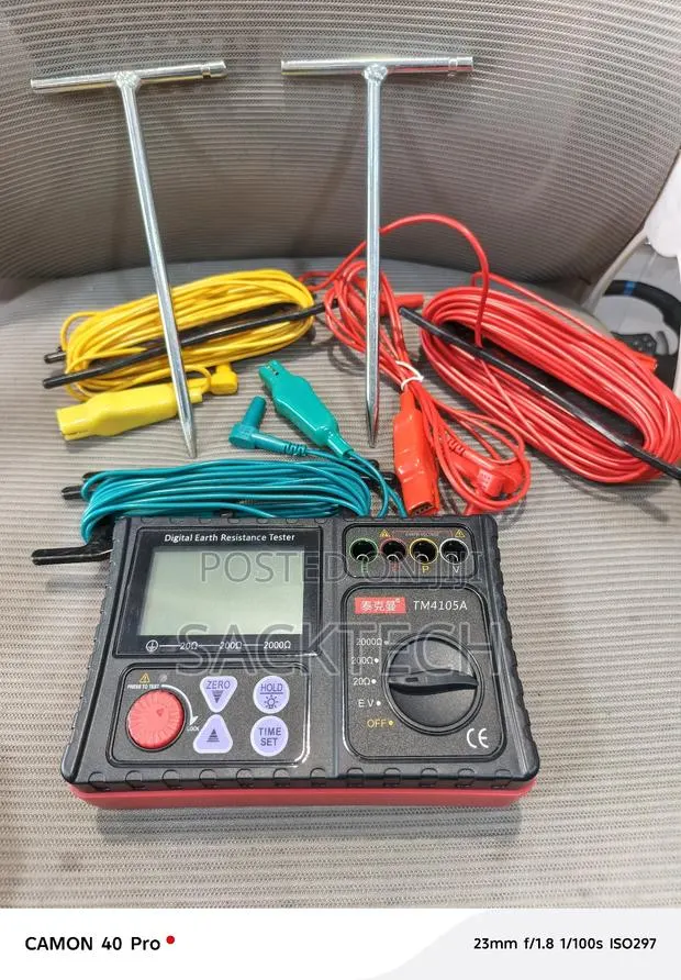 Earth Resistance Tester · Photo 1