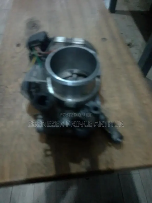 Throttle Body · Photo 1