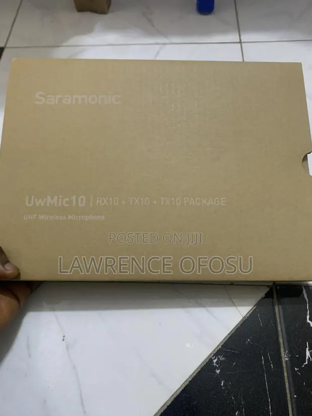 Saramonic Uwmic10 Channel Digital UHF Wireless Microphone · Photo 1