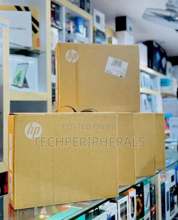 New Laptop HP Spectre X360 16GB Intel Core Ultra 7 SSD 2T · Photo 1