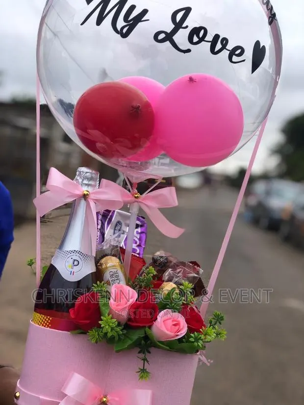 Balloon and Flower Bouquet · Photo 1