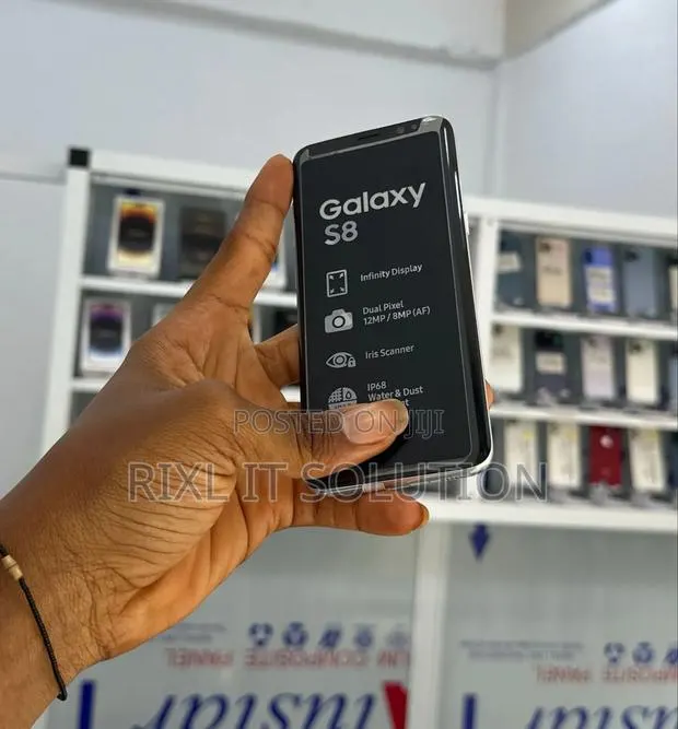 Samsung Galaxy S8 64 GB Black · Photo 1