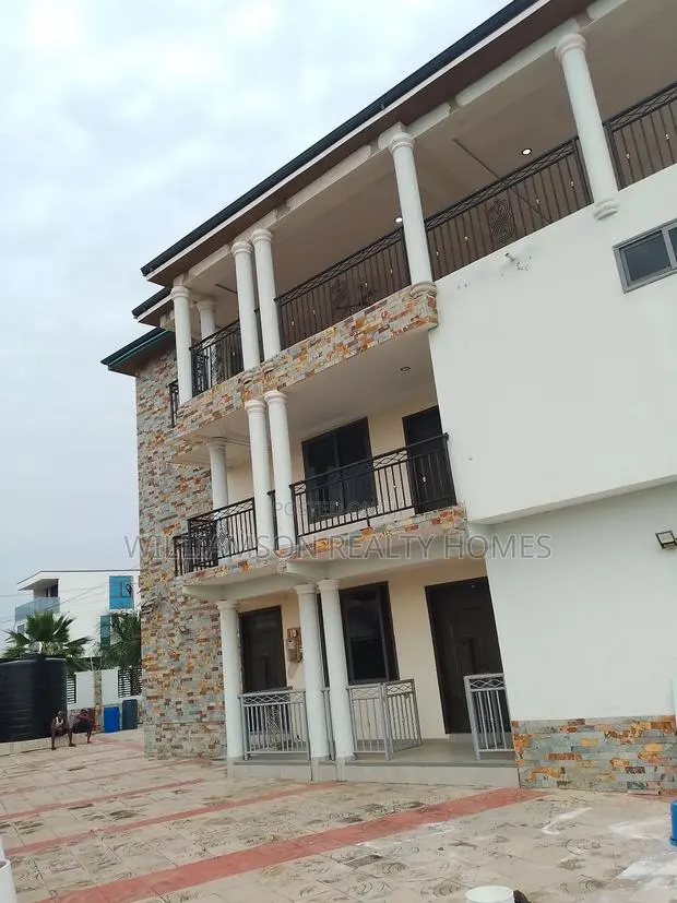 3bdrm Apartment in Hfc Estate Area, Spintex for rent · Photo 1