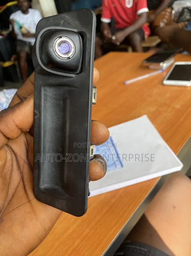 Hyundai Elantra 2017 2018 2019 Reverse Camera · Photo 1