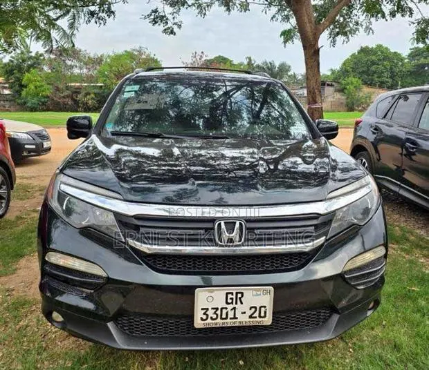 Honda Pilot 2017 Gray · Photo 1