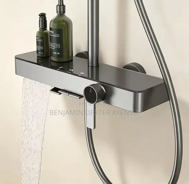 Classic Shower · Photo 1