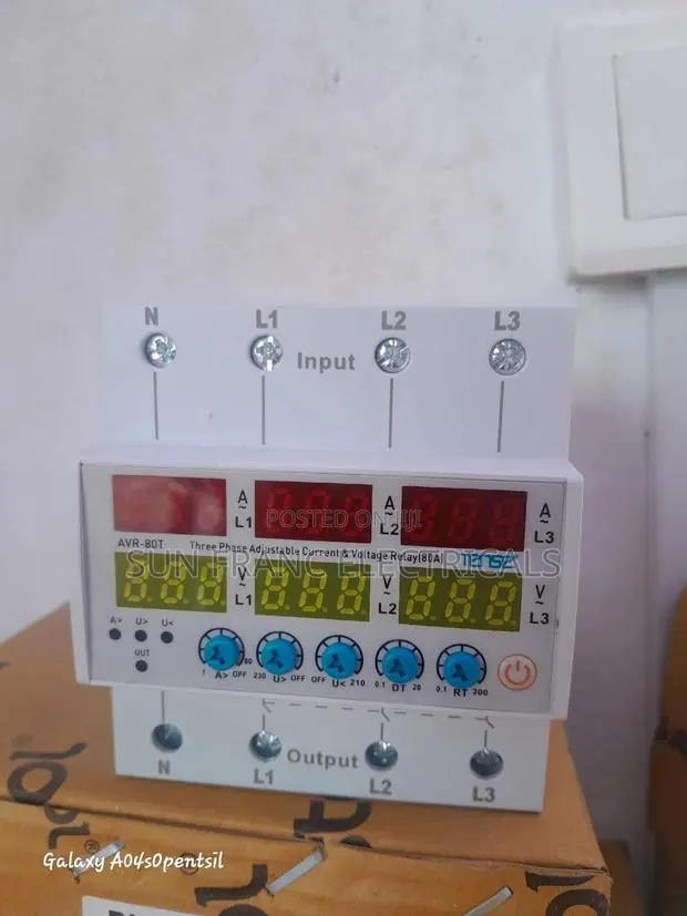 Three Phase Adjustable Voltage Relay · Photo 1