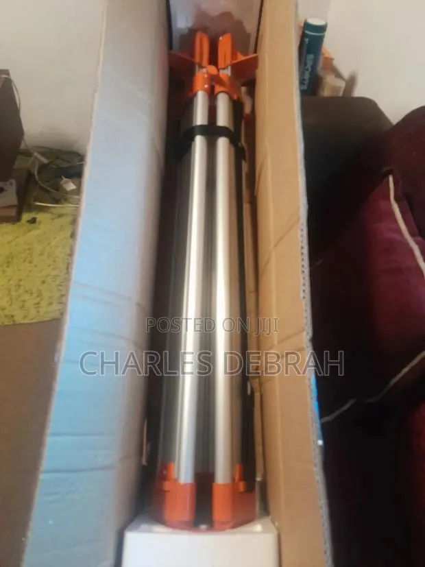 Survey Tripod · Photo 1