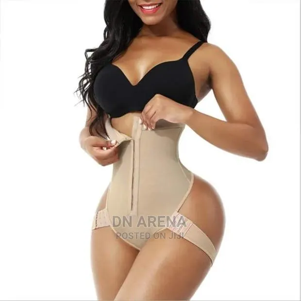 Tummy Control and Buttocks Lift · Photo 1